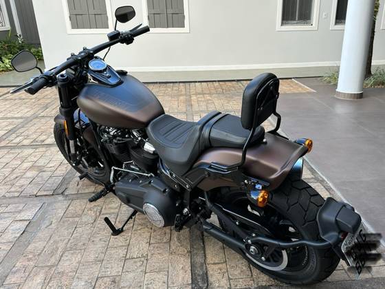 HARLEY-DAVIDSON SOFTAIL FAT BOB 114 
